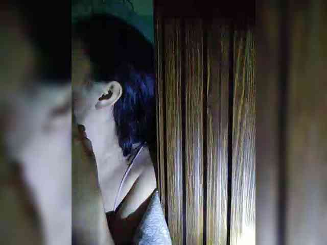 hornylittleprincess69 webcam