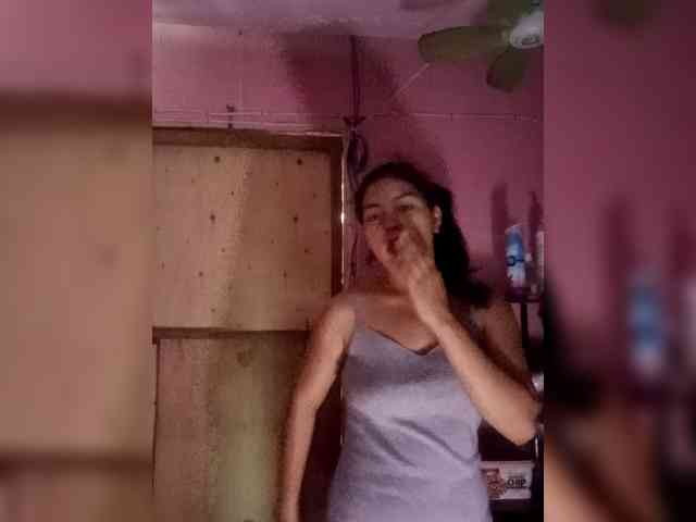 hornylittleprincess69 webcam