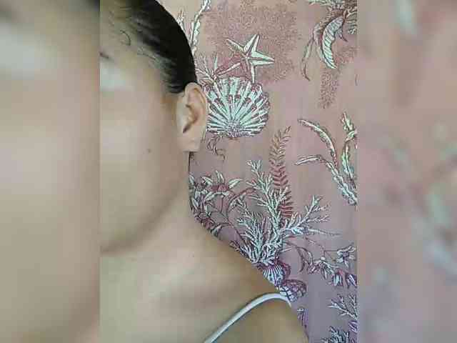 hornylittleprincess69 webcam
