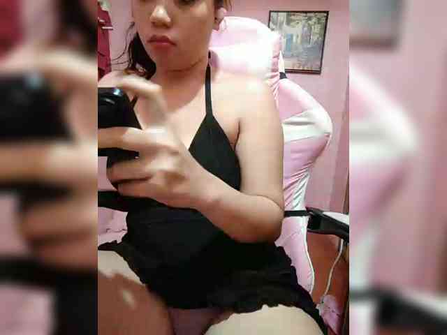 hornylittleprincess69 webcam