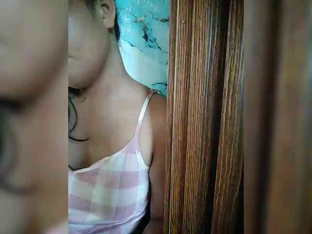 hornylittleprincess69 webcam