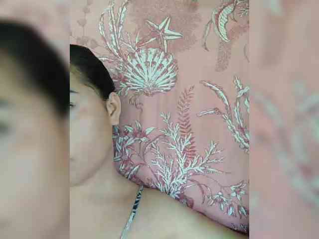 hornylittleprincess69 webcam