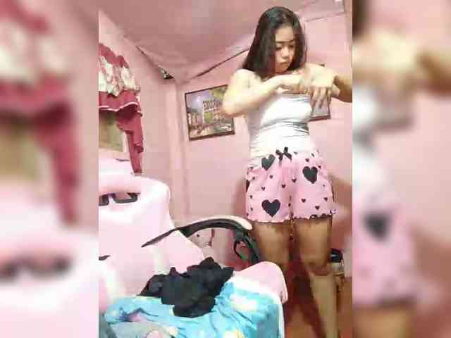 hornylittleprincess69 webcam