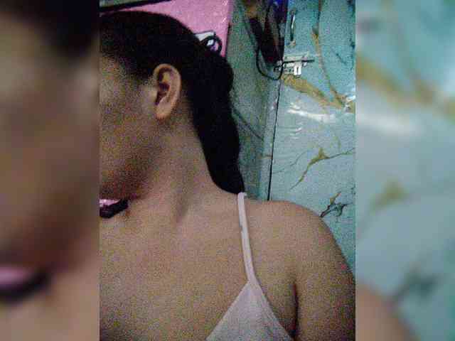 hornylittleprincess69 webcam
