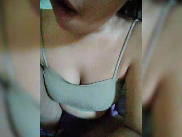 hornylittleprincess69 webcam