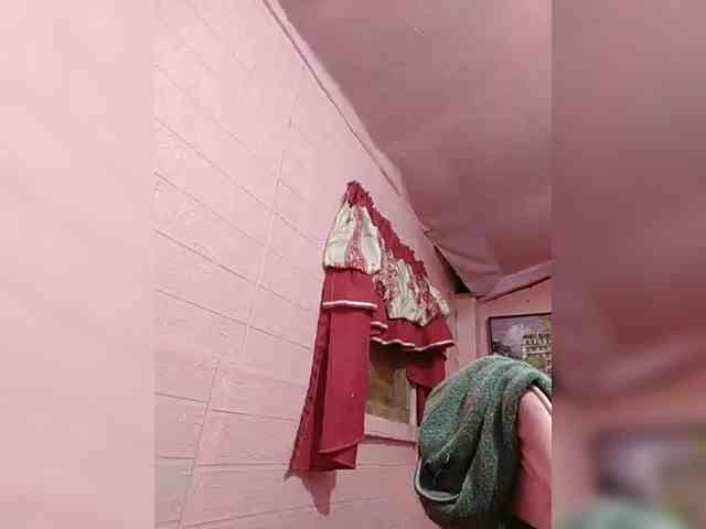 hornylittleprincess69 webcam