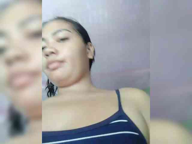 hornylittleprincess69 webcam