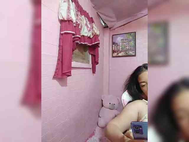 hornylittleprincess69 webcam