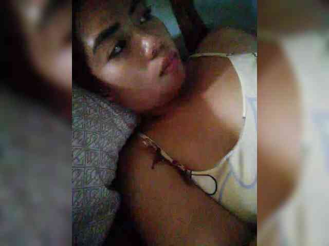 hornylittleprincess69 webcam