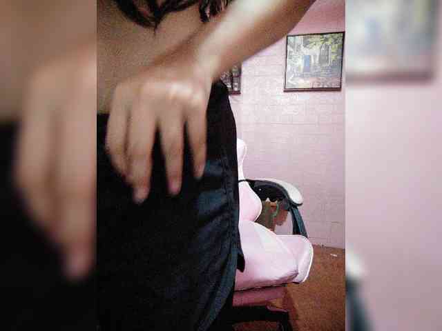 hornylittleprincess69 webcam