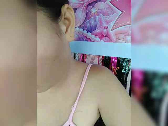 hornylittleprincess69