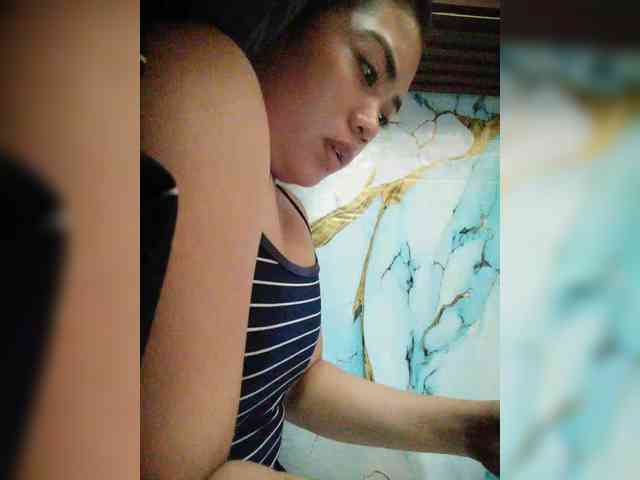 hornylittleprincess69 webcam