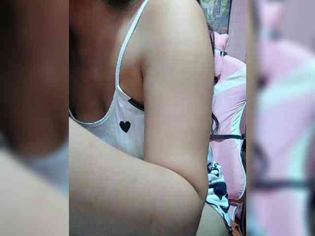hornylittleprincess69 webcam