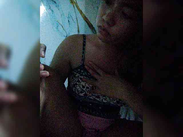 hornylittleprincess69 webcam