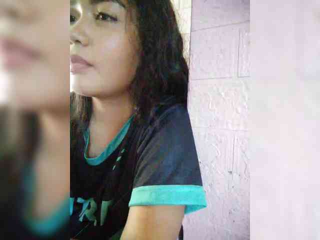 hornylittleprincess69