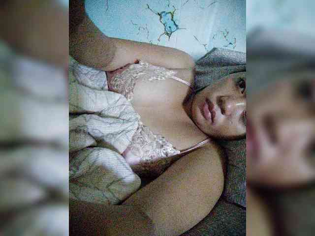 hornylittleprincess69