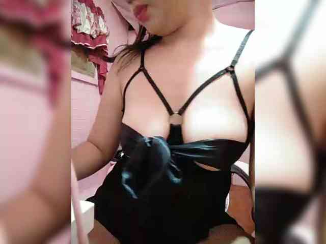 hornylittleprincess69 webcam