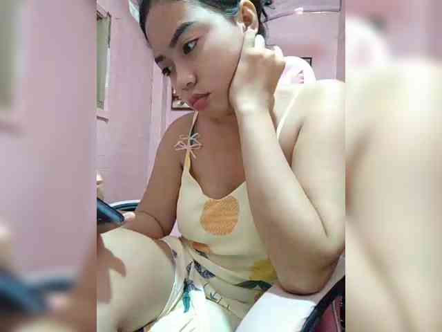 hornylittleprincess69