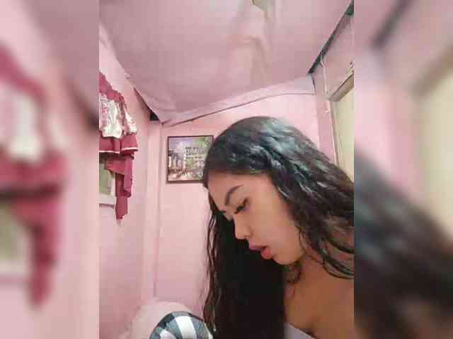 hornylittleprincess69