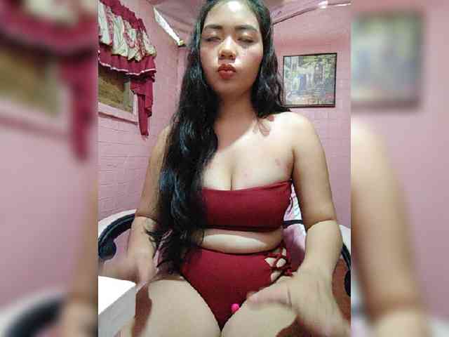 hornylittleprincess69