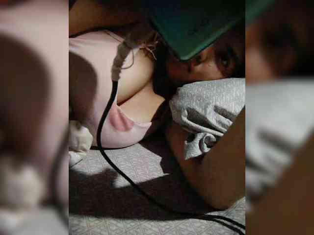 hornylittleprincess69 webcam