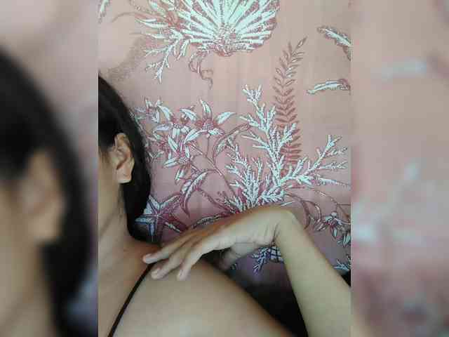 hornylittleprincess69