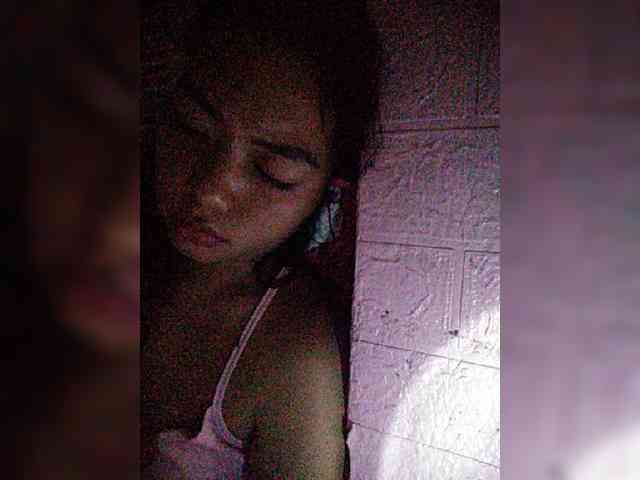 hornylittleprincess69