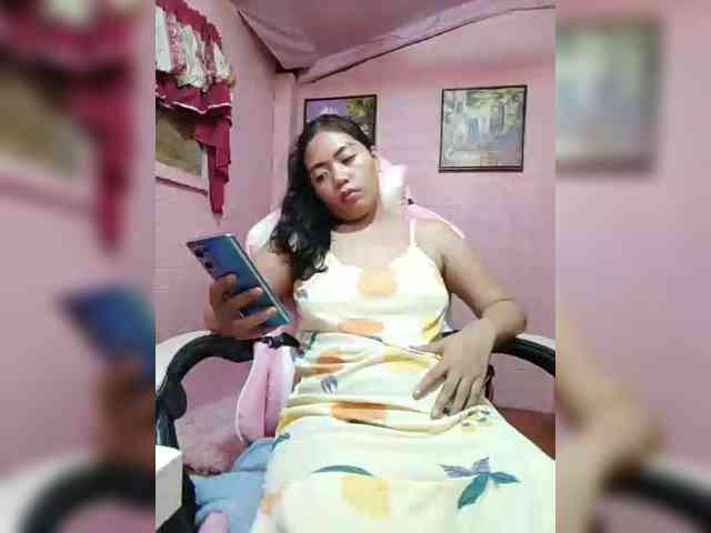 hornylittleprincess69