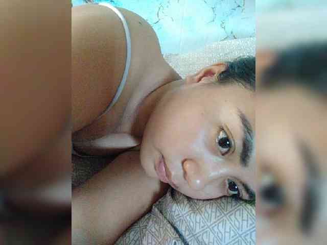 hornylittleprincess69 webcam