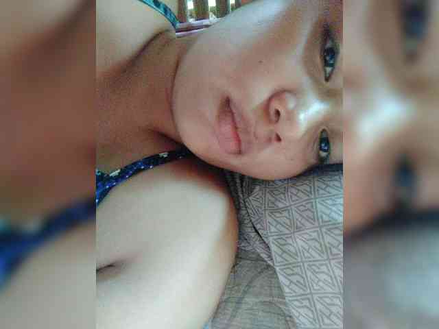 hornylittleprincess69 webcam
