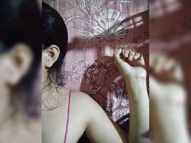 hornylittleprincess69