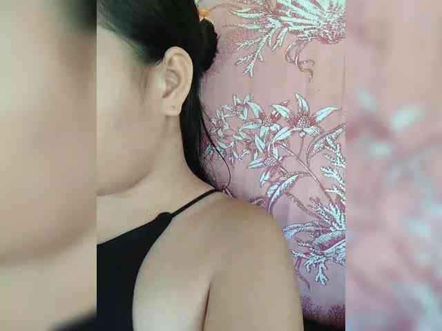 hornylittleprincess69