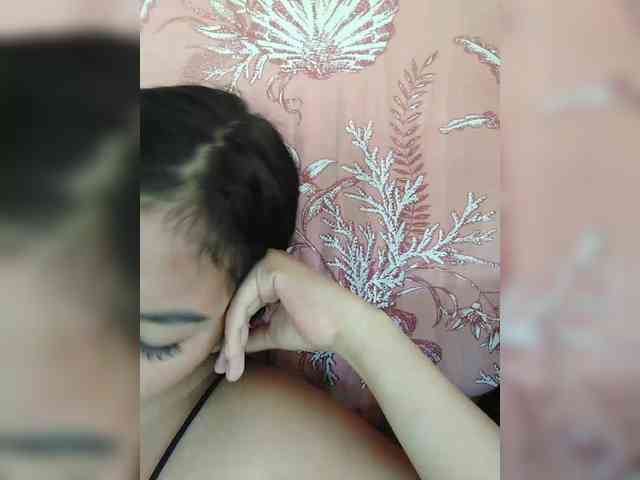 hornylittleprincess69