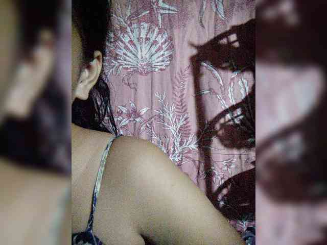 hornylittleprincess69 webcam