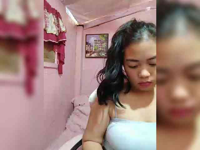 hornylittleprincess69 webcam