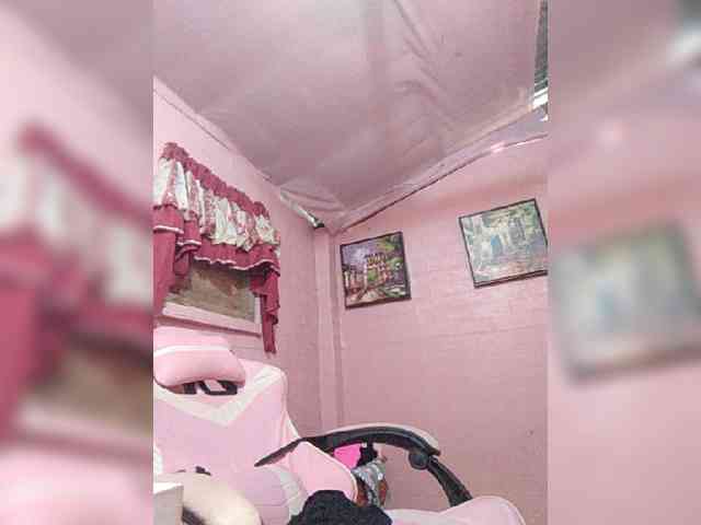 hornylittleprincess69