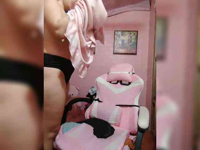 hornylittleprincess69 webcam