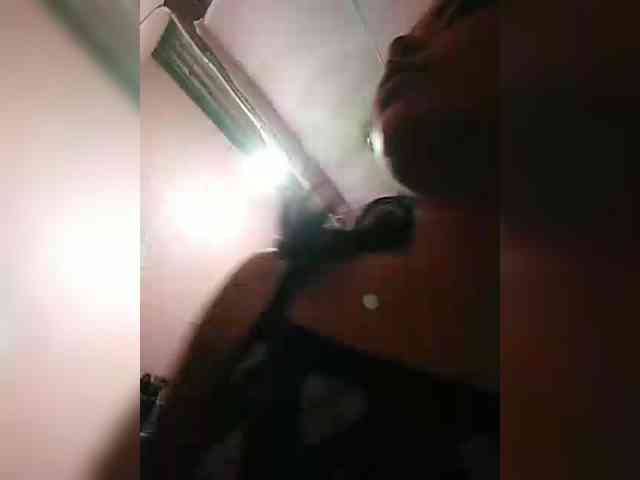 hornylittleprincess69 webcam