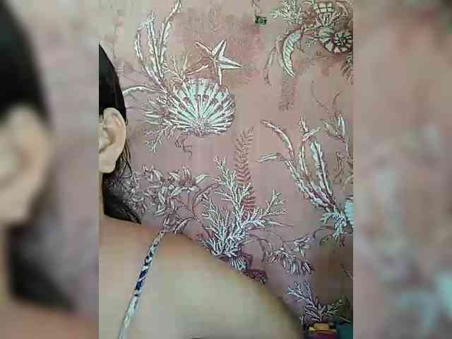 hornylittleprincess69