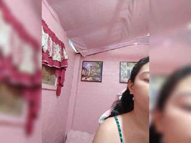 hornylittleprincess69 webcam