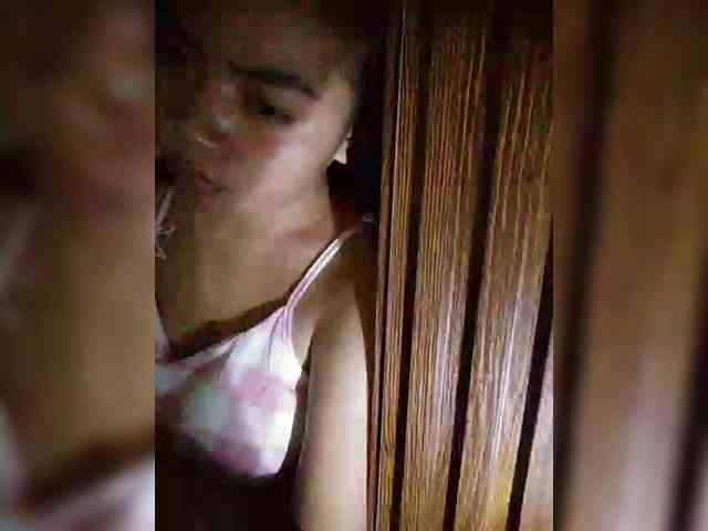 hornylittleprincess69 webcam