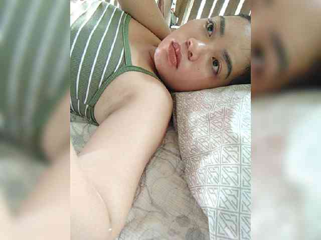 hornylittleprincess69 webcam
