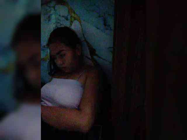 hornylittleprincess69 webcam