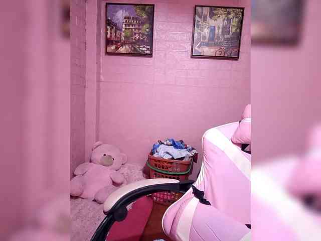 hornylittleprincess69 webcam