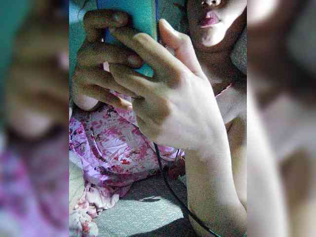 hornylittleprincess69 webcam