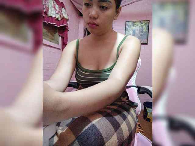 hornylittleprincess69 webcam