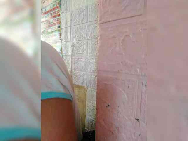 hornylittleprincess69