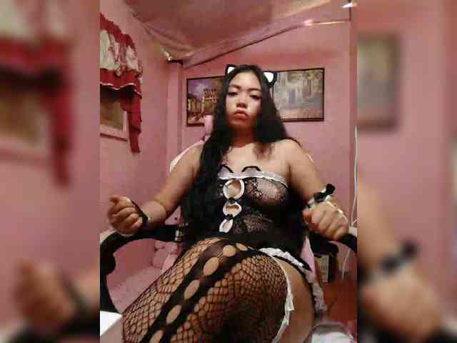 hornylittleprincess69 webcam