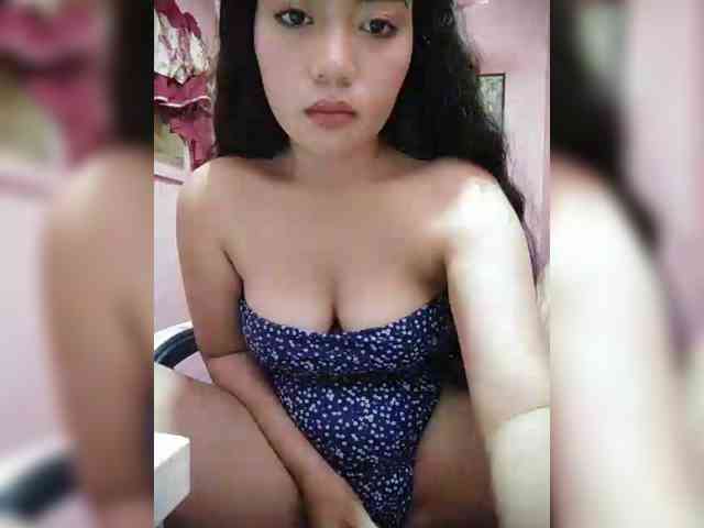 hornylittleprincess69 webcam