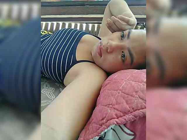 hornylittleprincess69 webcam